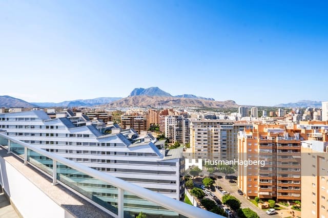Apartamento de 3 habitaciones en Benidorm en venta con piscina - 490.000 € (Ref: 9980111)