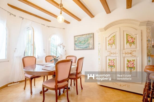 4 soverom Villa til salgs i El Montgó, Dénia med svømmebasseng - € 595 000 (Ref: 9981737)