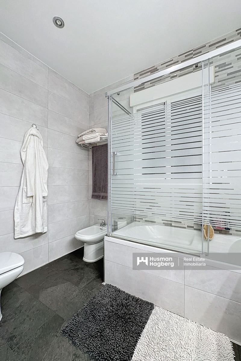 4 bedroom Villa for sale in La Nucia with pool - € 765,000 (Ref: 9984249)