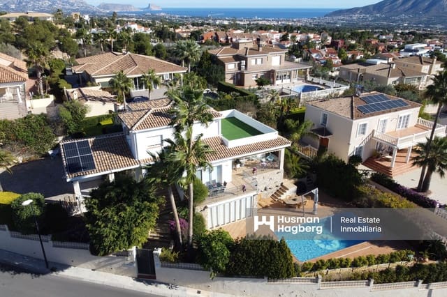 4 bedroom Villa for sale in Coloma  , La Nucia with pool - € 765,000 (Ref: 9984249)