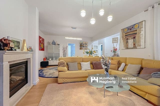 4 bedroom Villa for sale in Coloma  , La Nucia with pool - € 765,000 (Ref: 9984249)