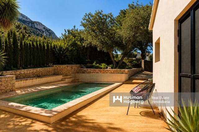 3 Zimmer Villa zu verkaufen in El Montgó, Dénia mit Pool - 947.000 € (Ref: 9986246)