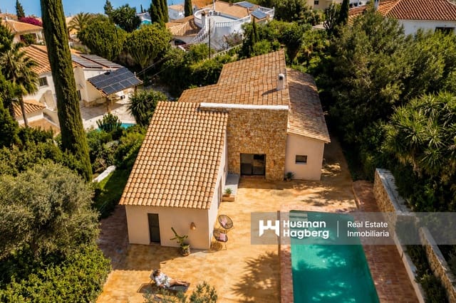 3 Zimmer Villa zu verkaufen in El Montgó, Dénia mit Pool - 947.000 € (Ref: 9986246)