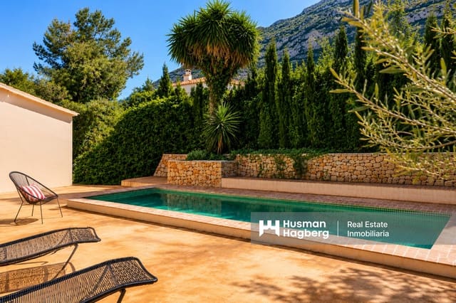 3 Zimmer Villa zu verkaufen in El Montgó, Dénia mit Pool - 947.000 € (Ref: 9986246)