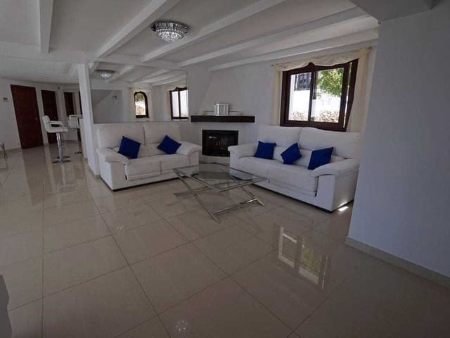 6 bedroom Villa for sale in Cala Salada, Sant Antoni de Portmany - € 3,400,000 (Ref: 5596323)