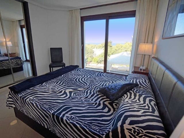 6 bedroom Villa for sale in Cala Salada, Sant Antoni de Portmany - € 3,400,000 (Ref: 5596323)