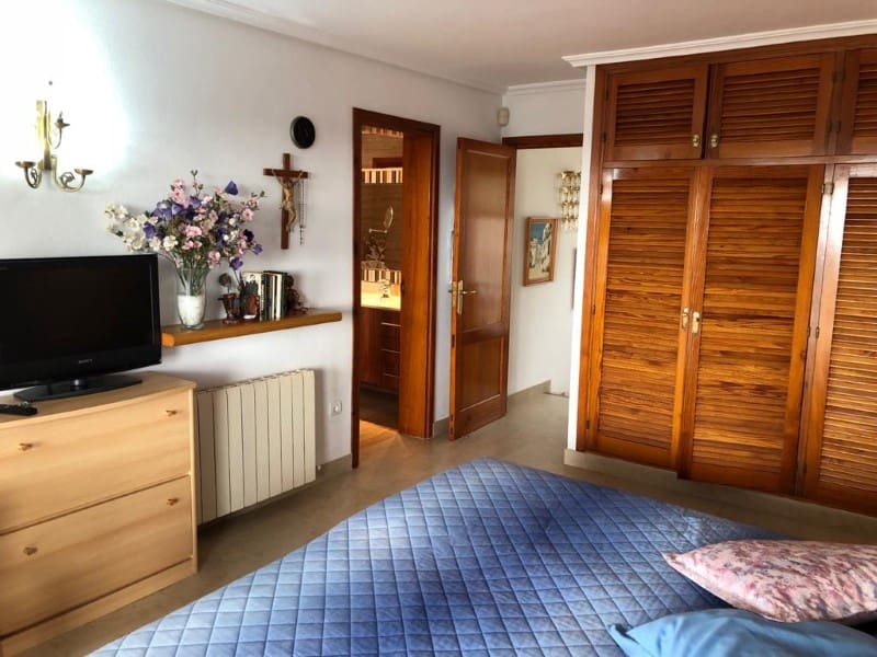 6 bedroom Villa for sale in San Jose / Sant Josep de Sa Talaia - € 1,900,000 (Ref: 5914267)