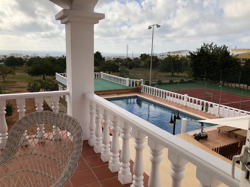 6 bedroom Villa for sale in San Jose / Sant Josep de Sa Talaia - € 1,900,000 (Ref: 5914267)