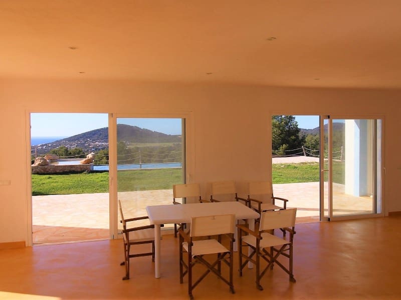 10 bedroom Villa for sale in Cala d'Hort - € 6,500,000 (Ref: 6884024)