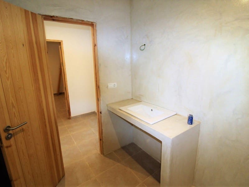 10 bedroom Villa for sale in Cala d'Hort - € 6,500,000 (Ref: 6884024)