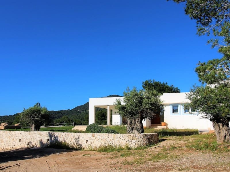10 bedroom Villa for sale in Cala d'Hort - € 6,500,000 (Ref: 6884024)