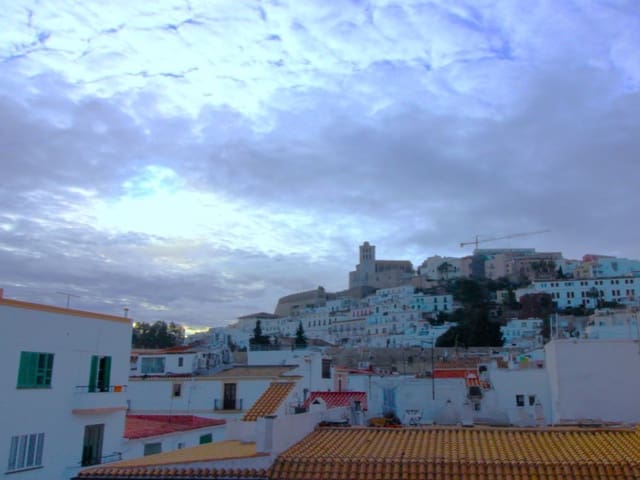 3 bedroom Flat for sale in Ibiza / Eivissa town - € 725,000 (Ref: 8063599)