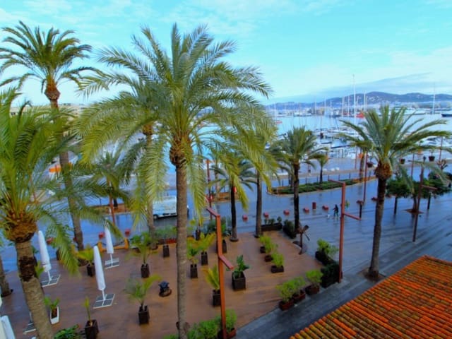 3 bedroom Flat for sale in Ibiza / Eivissa town - € 725,000 (Ref: 8063599)