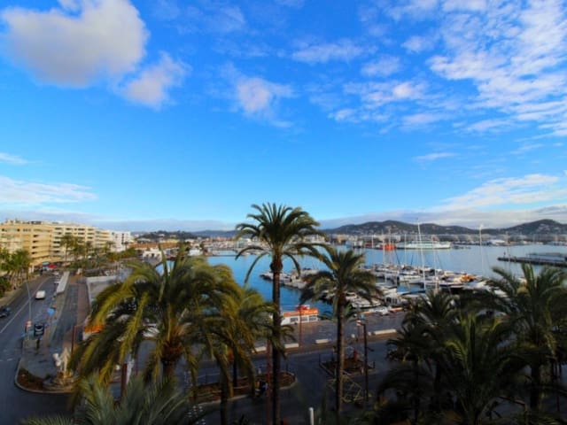 3 slaapkamer Flat te koop in Ibiza dorp - € 875.000 (Ref: 8063600)