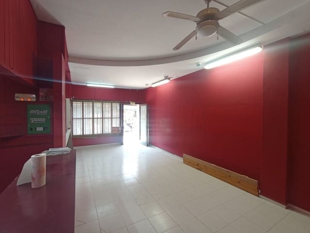 Commercieel te koop in Sant Antoni de Portmany - € 240.000 (Ref: 8359686)