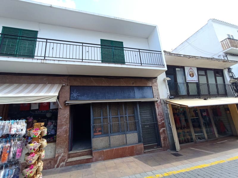 Kaupallinen myytävänä paikassa Sant Antoni de Portmany - 240 000 € (Ref: 8359686)