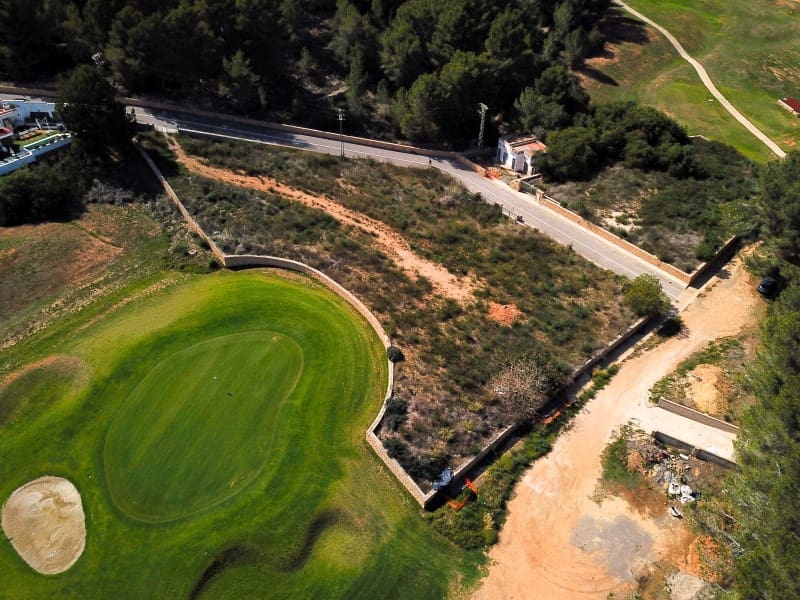 Grunde uden byggetilladelser til salg i Nuestra Senora de Jesus - € 1.195.000 (Ref: 8575011)