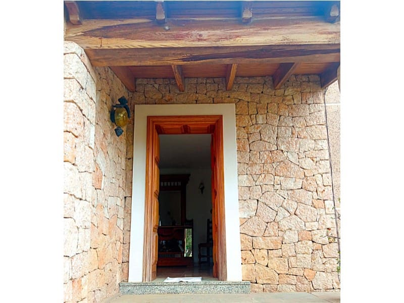 4 bedroom Villa for sale in San Jose / Sant Josep de Sa Talaia - € 1,350,000 (Ref: 9003298)