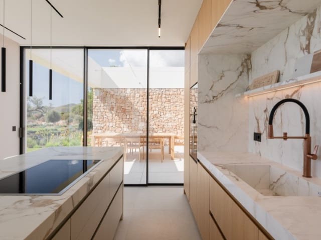 Chalet de 3 habitaciones en Nuestra Señora de Jesus, Santa Eulalia / Santa Eularia en venta - 10.000.000 € (Ref: 9037023)