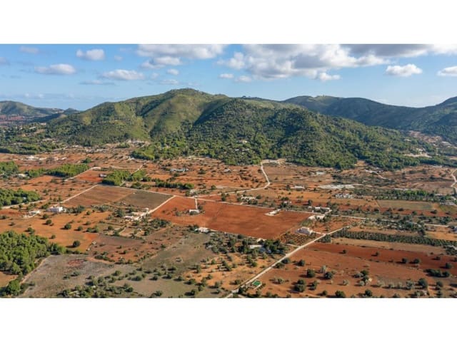Undeveloped Land for sale in Santa Gertrudis de Fruitera, Santa Eulalia / Santa Eularia - € 990,000 (Ref: 9452285)