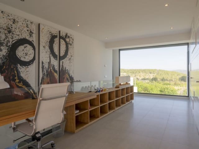 4 bedroom Villa for sale in Sant Antoni de Portmany - € 4,960,000 (Ref: 9674126)