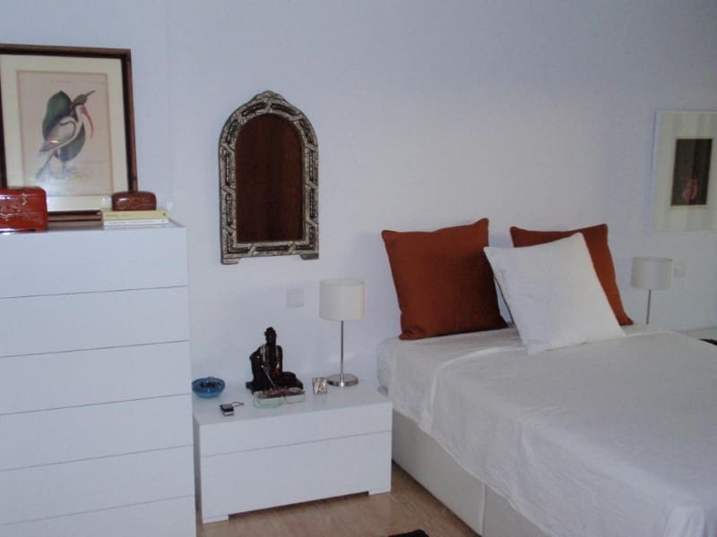 2 bedroom Apartment for sale in Ibiza / Eivissa town - € 775,000 (Ref: 9965016)