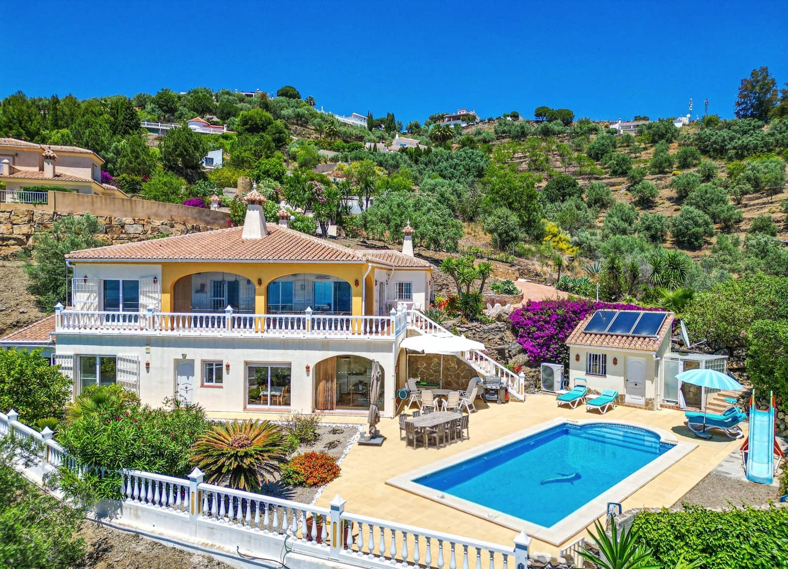 4 chambre Villa/Maison à vendre à Arenas de Velez avec piscine garage - 980 000 € (Ref: 10009876)
