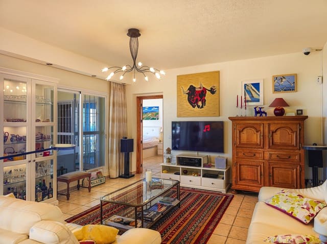 4 chambre Villa/Maison à vendre à Arenas de Velez, Arenas avec piscine garage - 980 000 € (Ref: 10009876)