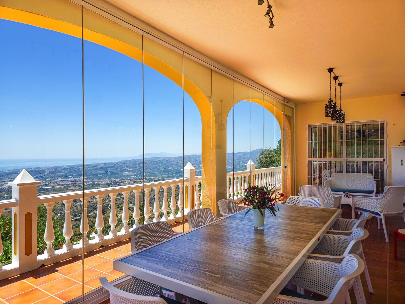 4 chambre Villa/Maison à vendre à Arenas de Velez avec piscine garage - 980 000 € (Ref: 10009876)