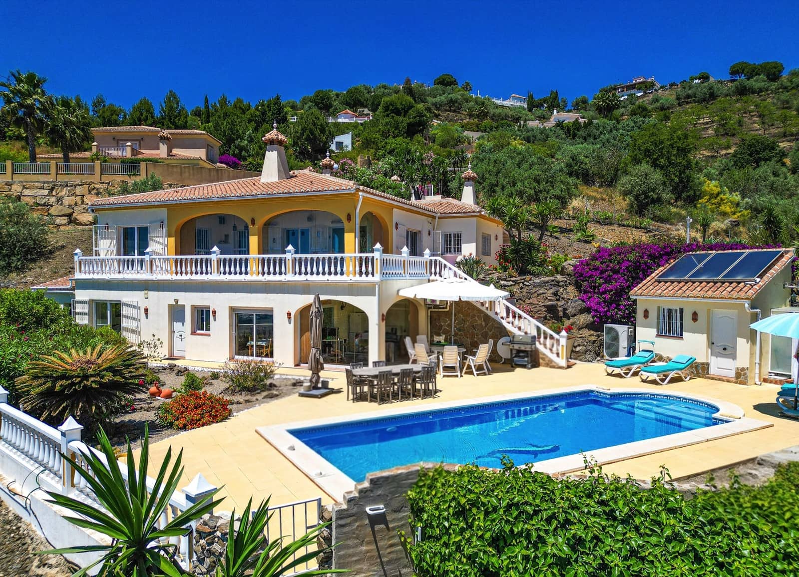 4 chambre Villa/Maison à vendre à Arenas de Velez avec piscine garage - 980 000 € (Ref: 10009876)