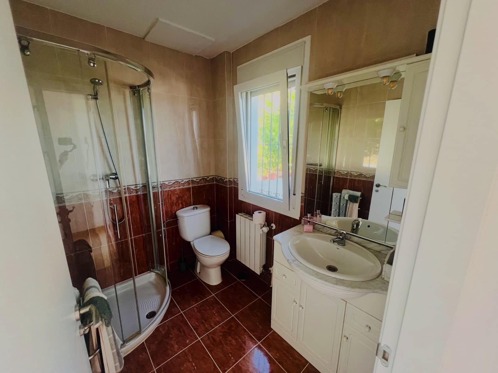 3 chambre Villa/Maison à vendre à Sayalonga avec piscine garage - 875 000 € (Ref: 10121069)