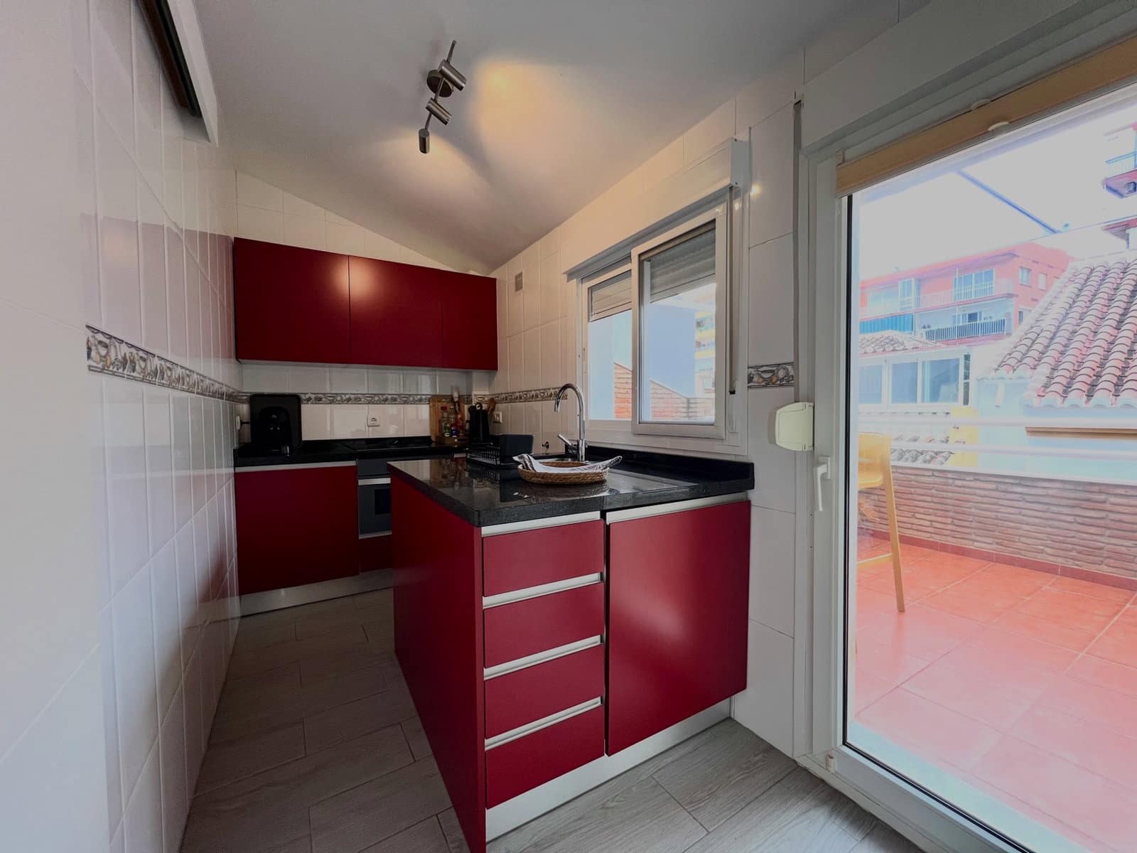 2 slaapkamer Appartement te koop in Torre del Mar - € 349.900 (Ref: 10169371)