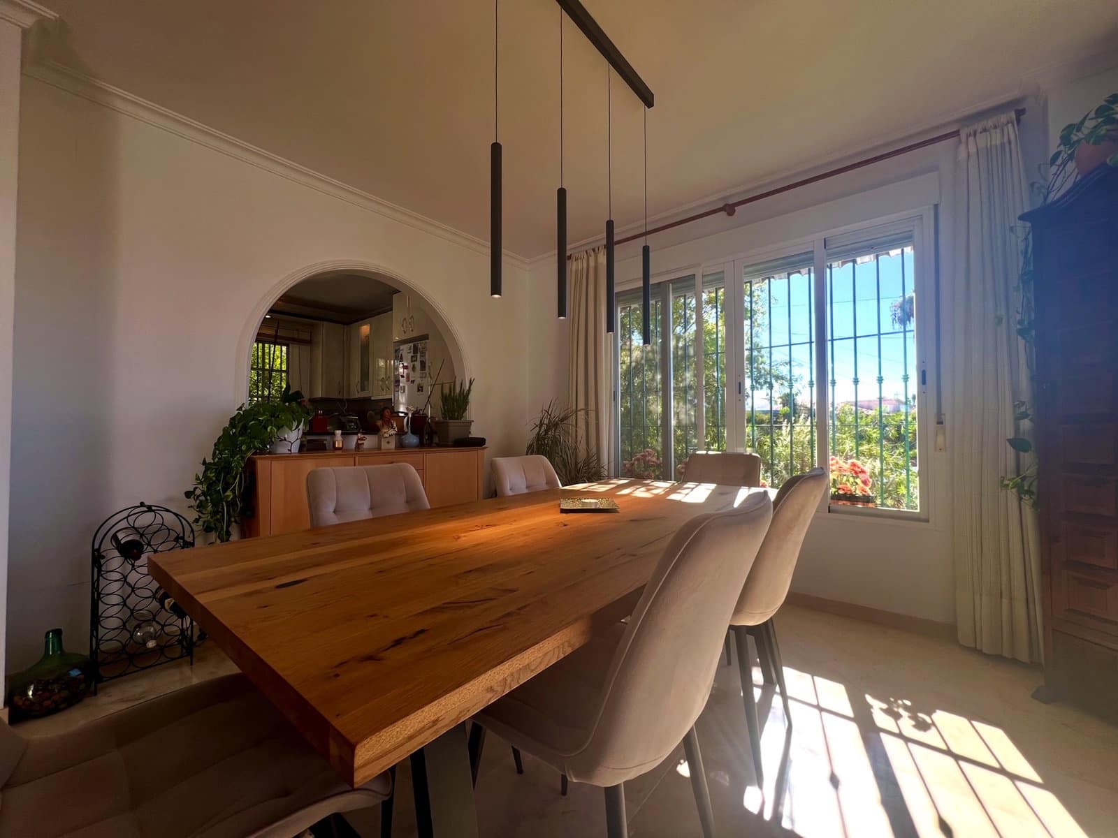 4 soveværelse Villa til salg i Caleta de Velez med swimmingpool garage - € 649.000 (Ref: 10174839)