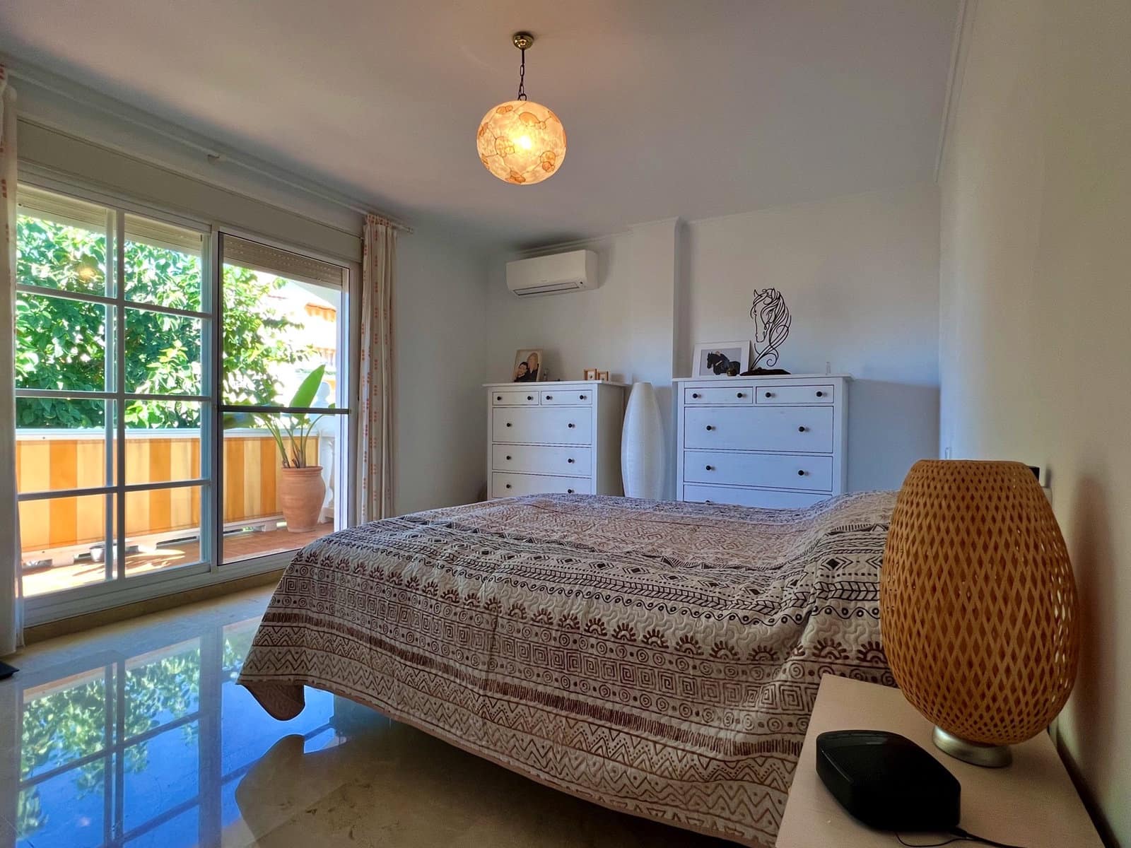 4 soveværelse Villa til salg i Caleta de Velez med swimmingpool garage - € 649.000 (Ref: 10174839)