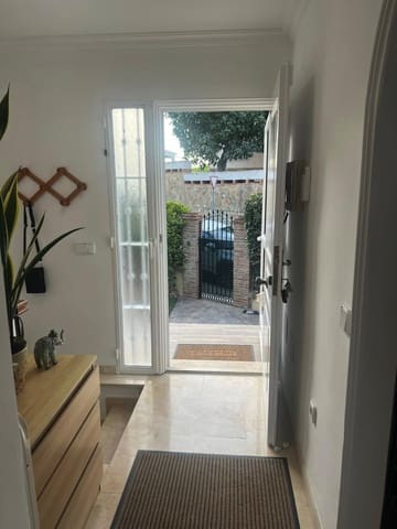 4 soverom Villa til salgs i Caleta de Vélez, Vélez-Málaga med svømmebasseng garasje - € 649 000 (Ref: 10174839)