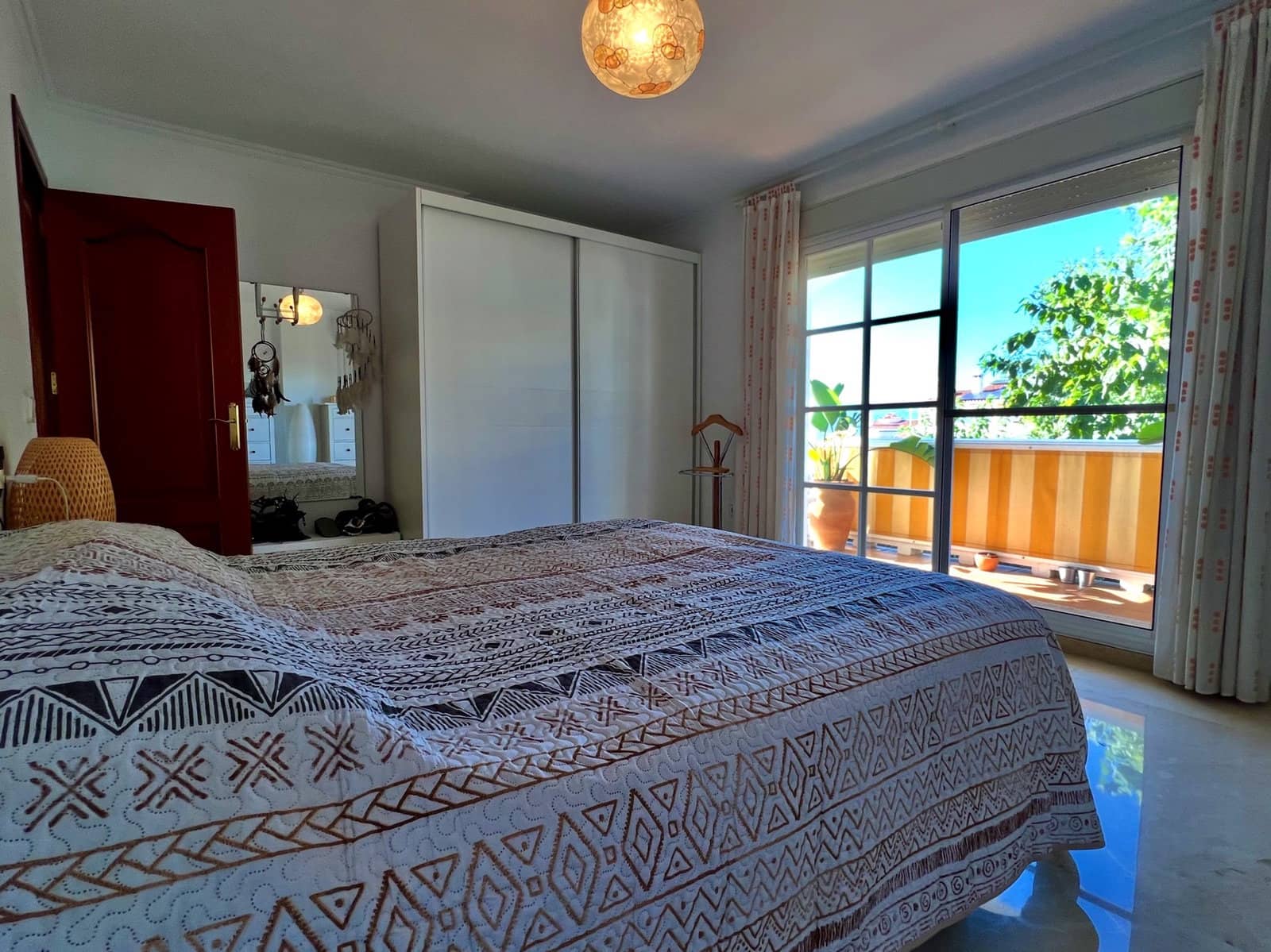 4 soveværelse Villa til salg i Caleta de Velez med swimmingpool garage - € 649.000 (Ref: 10174839)