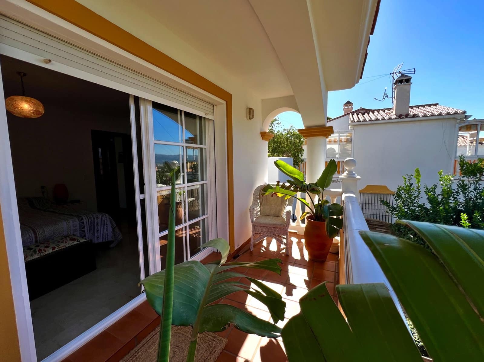 4 soveværelse Villa til salg i Caleta de Velez med swimmingpool garage - € 649.000 (Ref: 10174839)