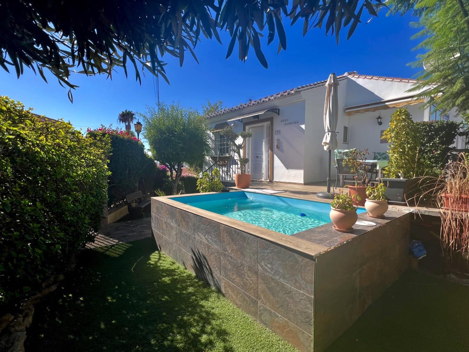 4 soveværelse Villa til salg i Caleta de Velez med swimmingpool garage - € 649.000 (Ref: 10174839)