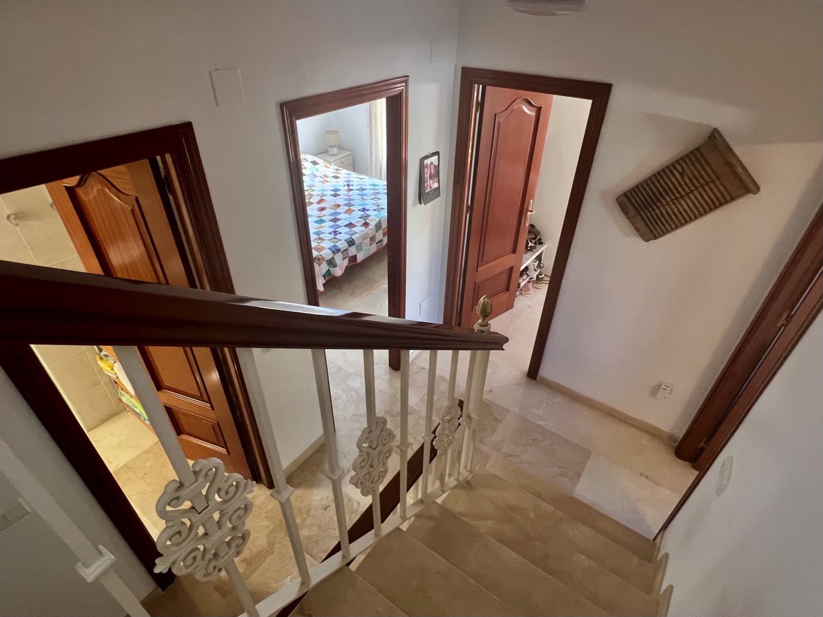 4 soveværelse Villa til salg i Caleta de Velez med swimmingpool garage - € 649.000 (Ref: 10174839)