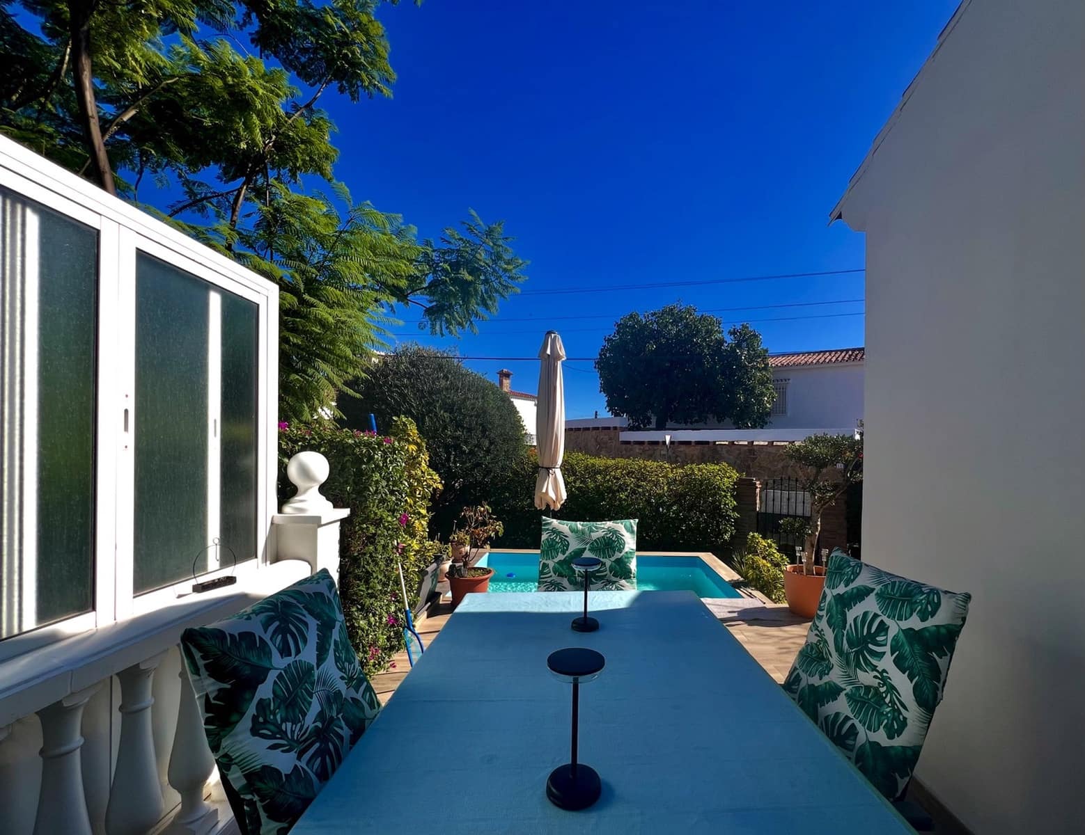 4 soveværelse Villa til salg i Caleta de Velez med swimmingpool garage - € 649.000 (Ref: 10174839)