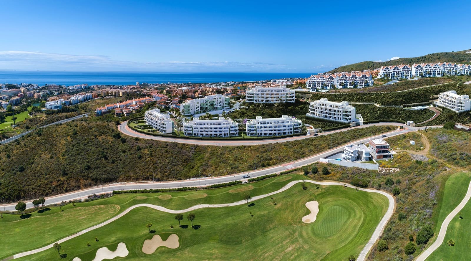 3 Zimmer Apartment zu verkaufen in La Cala de Mijas mit Pool - 455.000 € (Ref: 5973644)