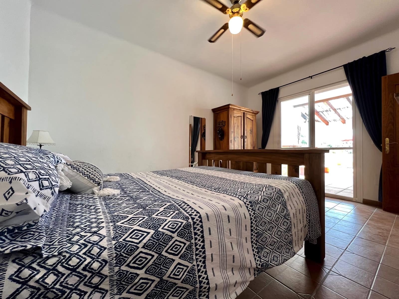 5 soveværelse Villa til salg i Alcaucin med swimmingpool garage - € 425.000 (Ref: 6999699)