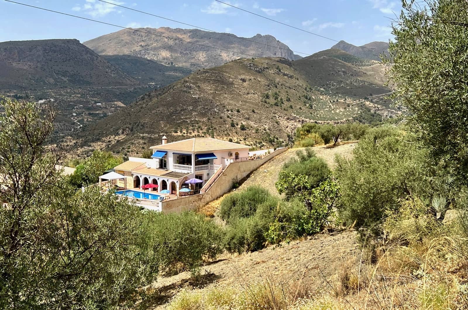 5 soveværelse Villa til salg i Alcaucin med swimmingpool garage - € 425.000 (Ref: 6999699)