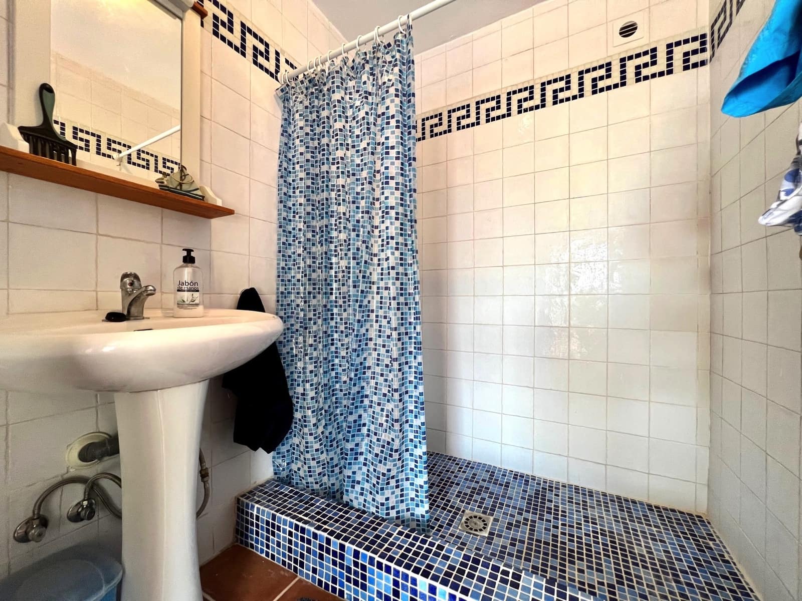 5 soveværelse Villa til salg i Alcaucin med swimmingpool garage - € 425.000 (Ref: 6999699)