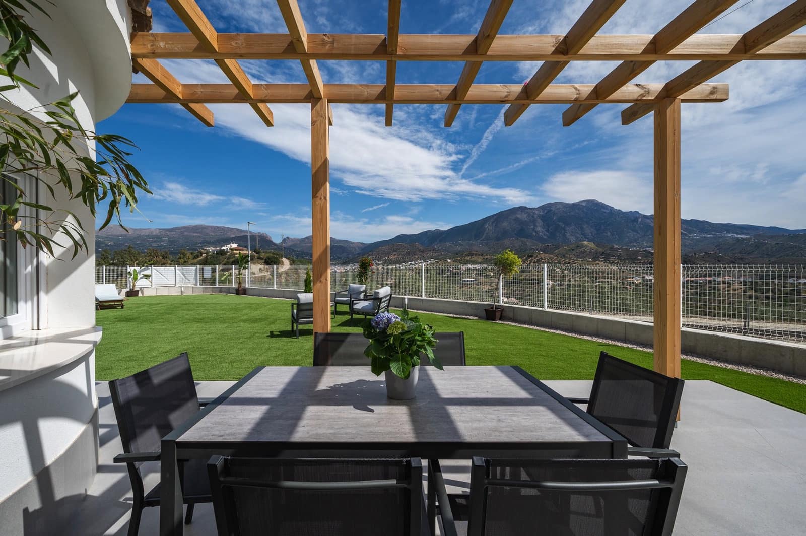3 soverom Villa til salgs i Vinuela med garasje - € 365 000 (Ref: 7533707)