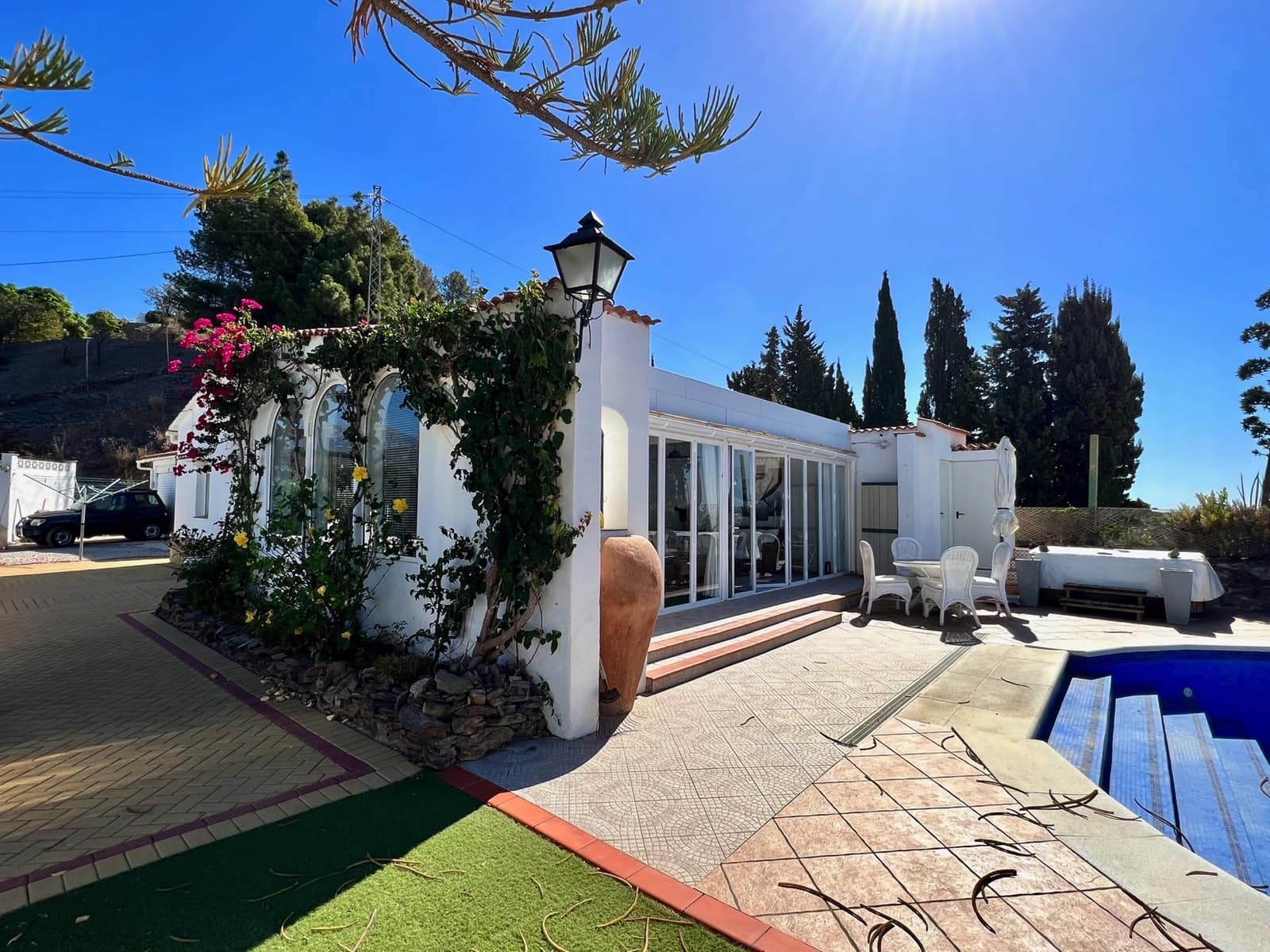 4 soveværelse Villa til salg i Algarrobo med swimmingpool garage - € 599.000 (Ref: 7740134)