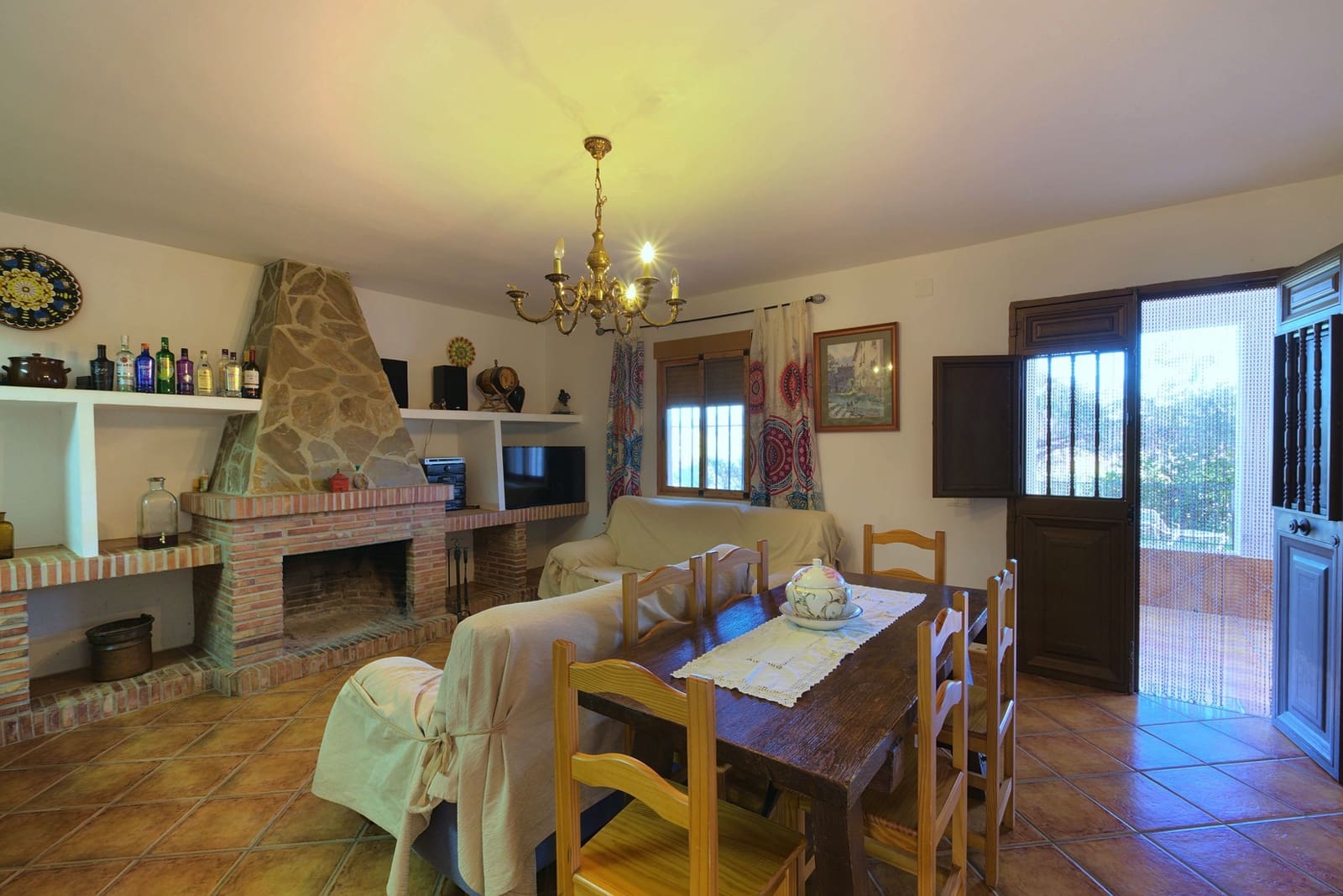 4 soveværelse Villa til salg i Comares med swimmingpool garage - € 260.000 (Ref: 7938634)