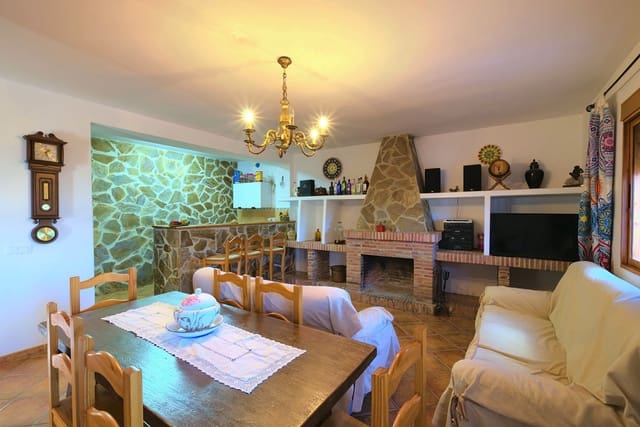 4 sovrum Villa till salu i Comares med pool garage - 260 000 € (Ref: 7938634)