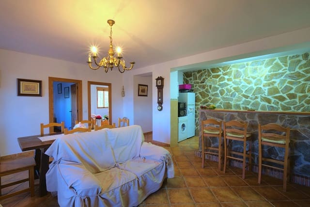 4 sovrum Villa till salu i Comares med pool garage - 260 000 € (Ref: 7938634)