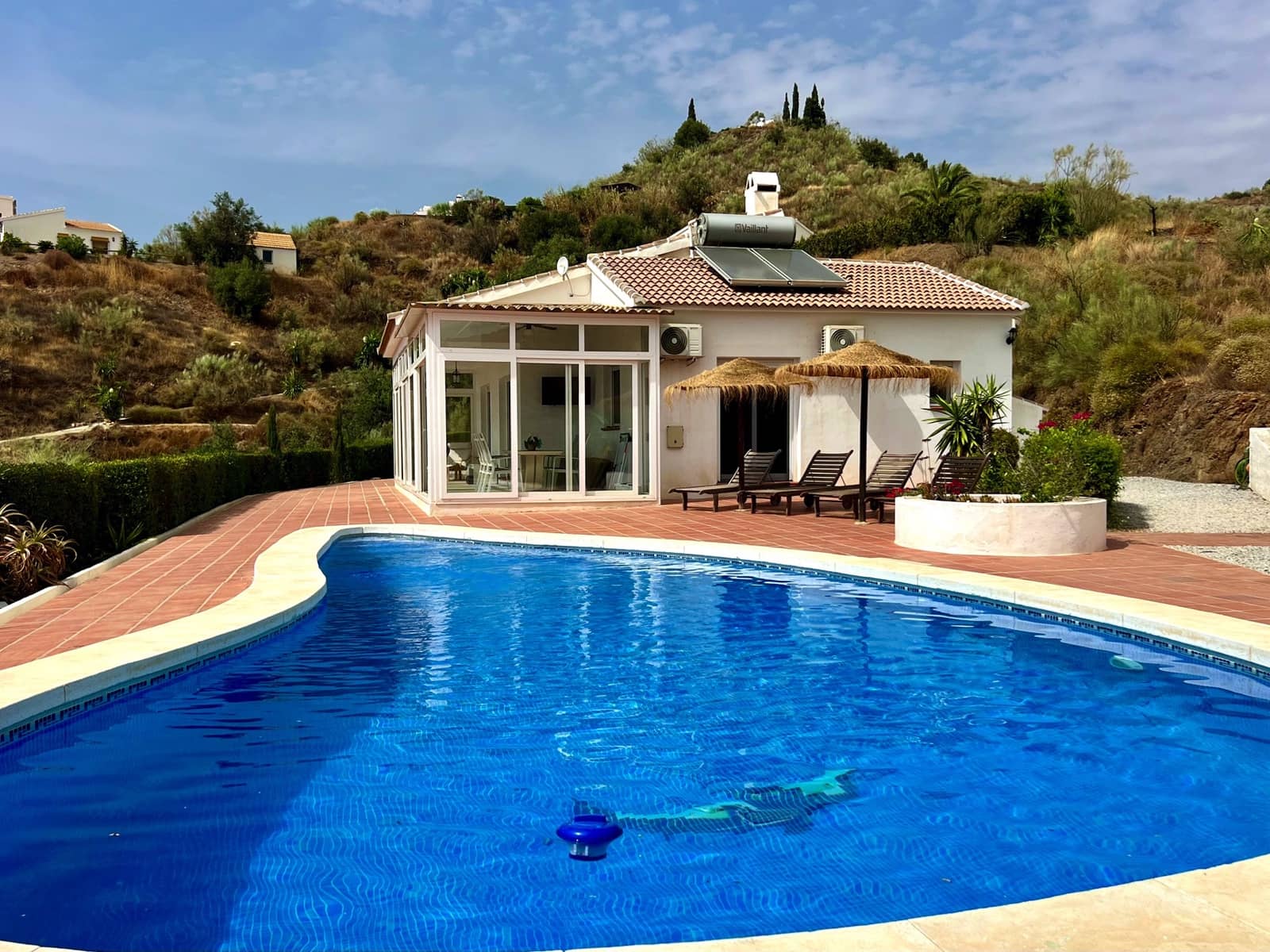 3 soveværelse Villa til salg i Canillas de Aceituno med swimmingpool garage - € 450.000 (Ref: 8370356)